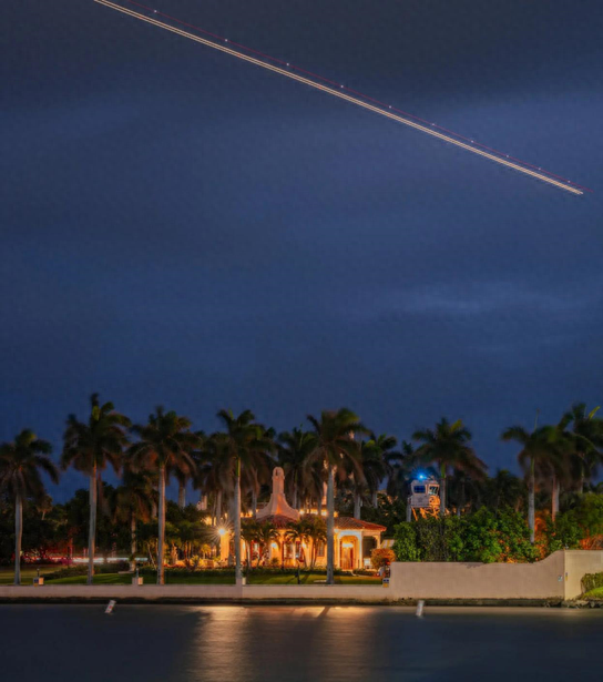 蓝狮登录：美媒：特朗普的过渡事务主要在夜晚进行，“似乎在太阳落山后变得更活跃”